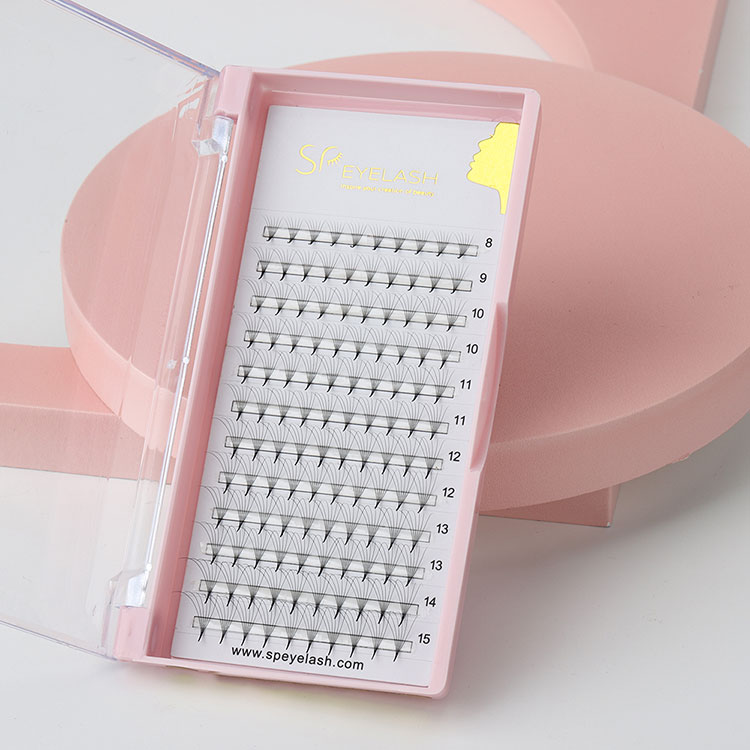 Przedłużanie rzęs klasyczne czy objętościowe – który styl będzie dla Ciebie najlepszy?